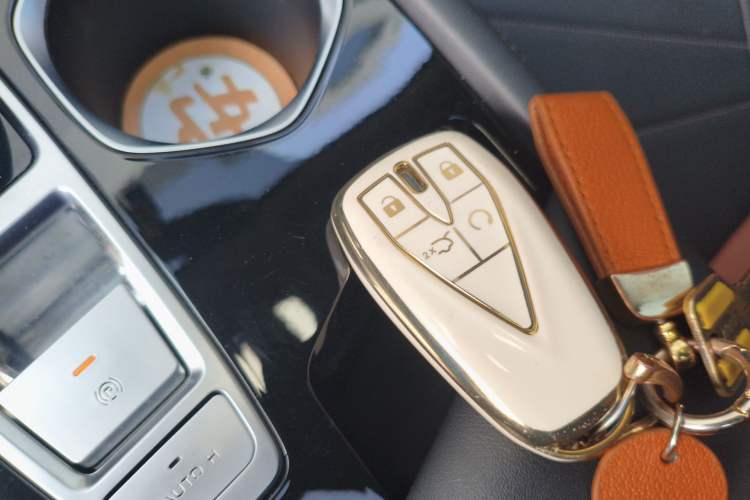 Used CHANGAN Eado 2024 PLUS Blue Whale NE 1.4T GDI DCT High-Energy Edition Vehicle Key