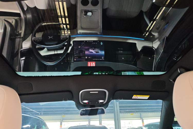 Used XPeng G9 2022 570 Max Headliner
