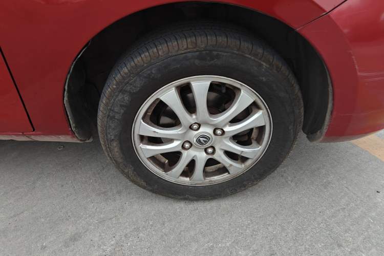 Used CHANGAN Alsvin V3 2012 1.3L Manual Comfort Version China IV Standard Right Front Wheel Hub