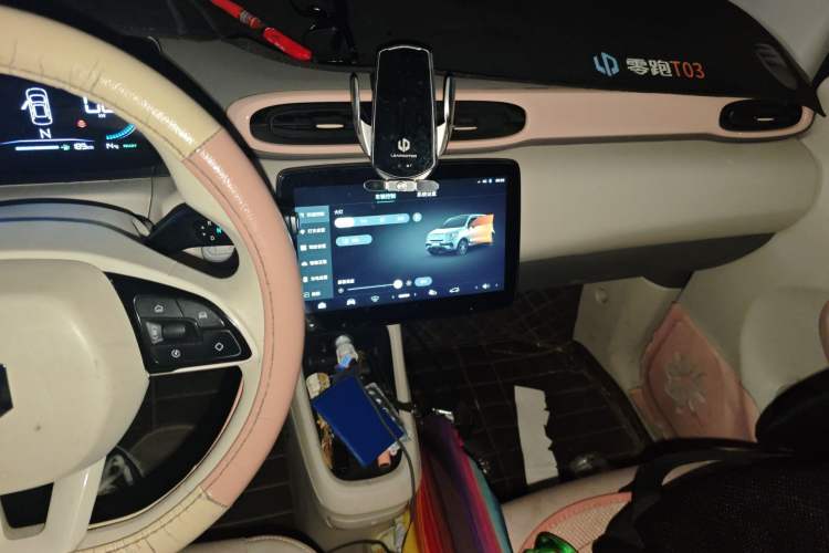 Used Leapmotor T03 2023 200 Lite Edition Audio And AC Panel