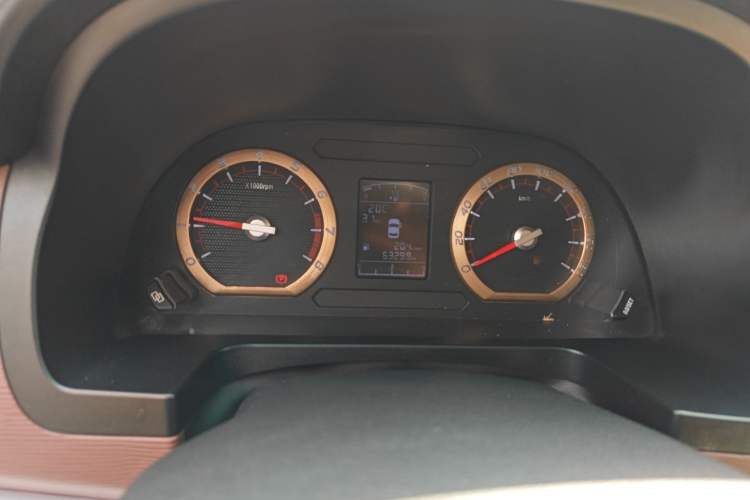 Used FORTHING Lingzhi 2019 M5L 1.6L 7-Seater Base Model China VI Standard Instrument Cluster