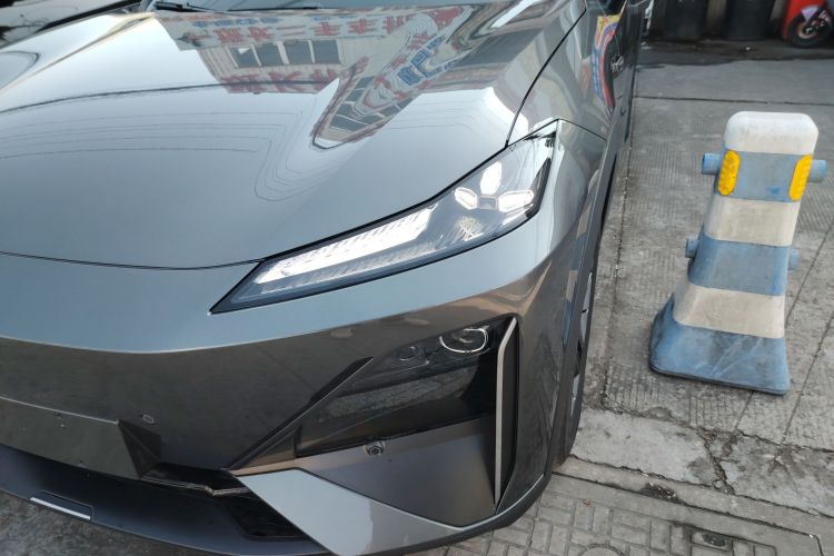 Used Deepal S07 2025 215Max Deep Blue Intelligent Driving AD PRO Range-Extended Version
