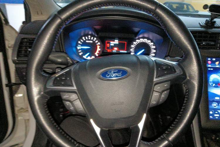 Used Ford Mondeo 2018 EcoBoost 180 Smart Control Fashion Model China V Standard