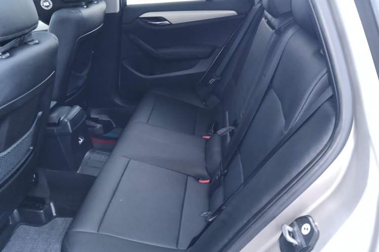 Used BMW X1 2013 sDrive18i Fashion Model
