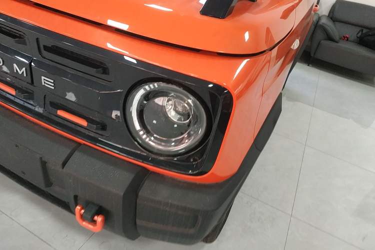 Used Geely Galaxy Panda 2025 210km Panda Rider Left Front Headlight