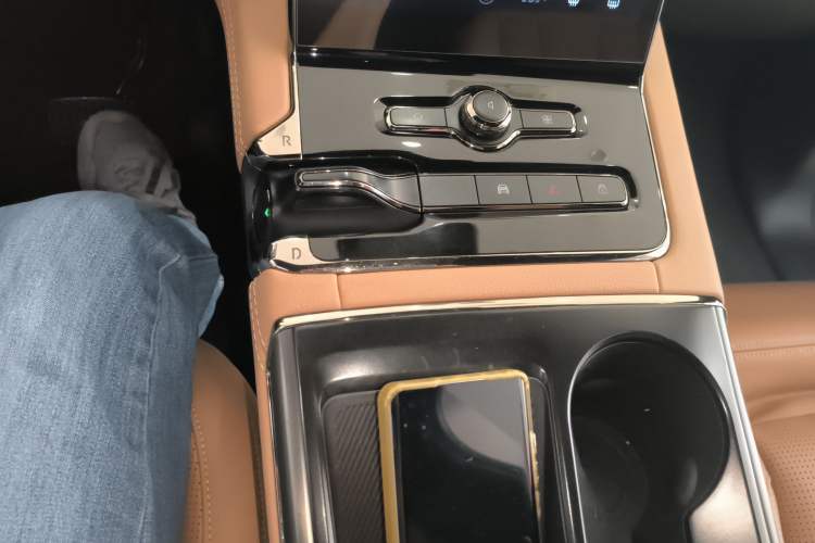 Used Nio ES8 2020 415 km Range 7-Seater Version