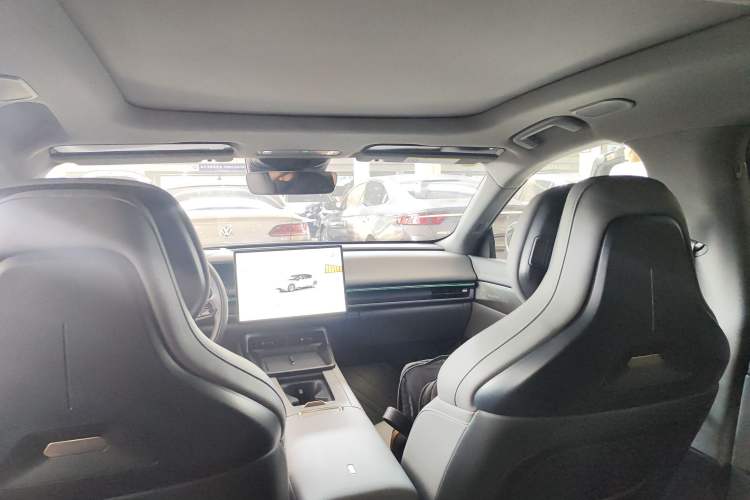 Used Lynk & Co 07 2024 EM-P 126 Long-Range Ultra