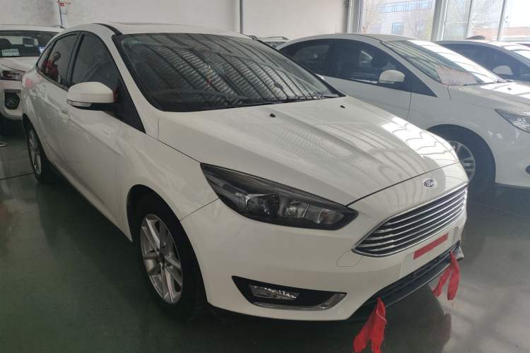 Used Ford Focus 2017 Sedan 1.6L Automatic Fashion Edition Smart Drive Version
