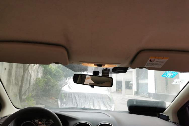 Used Ford Focus 2013 Sedan Classic 1.8L Manual Base Model
