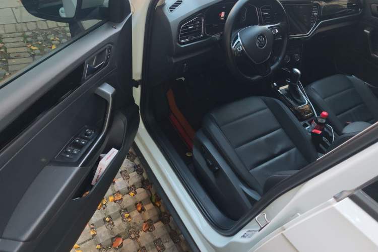 Used Volkswagen T-ROC 2022 280TSI DSG Two-Wheel Drive Comfort PLUS