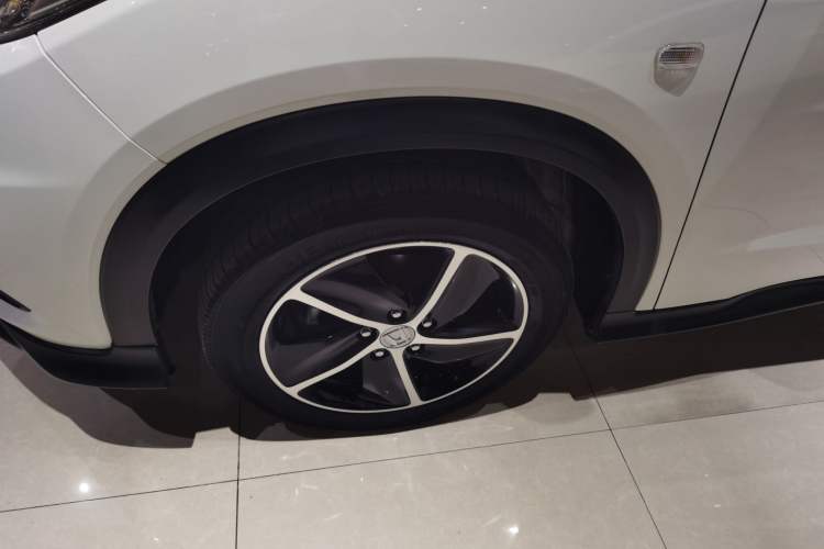 Used Honda Vezel 2020 1.5L CVT Pioneer Edition
