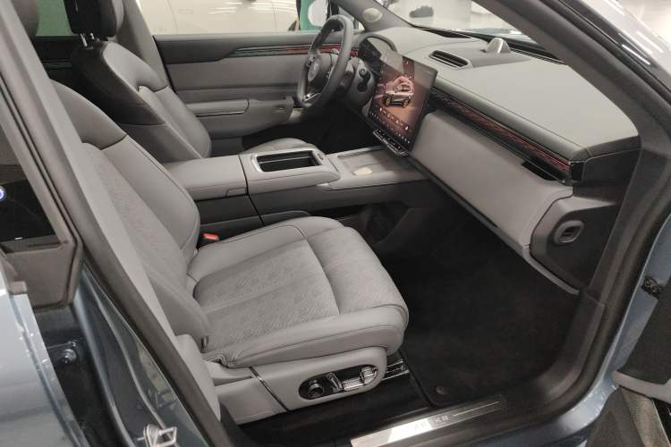 Used Zeekr 7X 2025 75 kWh Rear-Wheel Drive Intelligent Driving Version