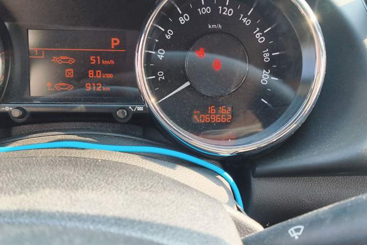 Used Peugeot 3008 2015 1.6THP Automatic Classic Edition