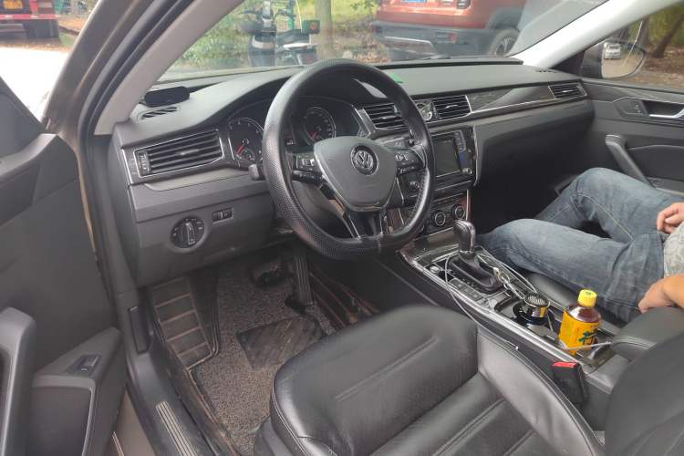 Used Volkswagen Passat 2017 330TSI DSG Prestige Edition