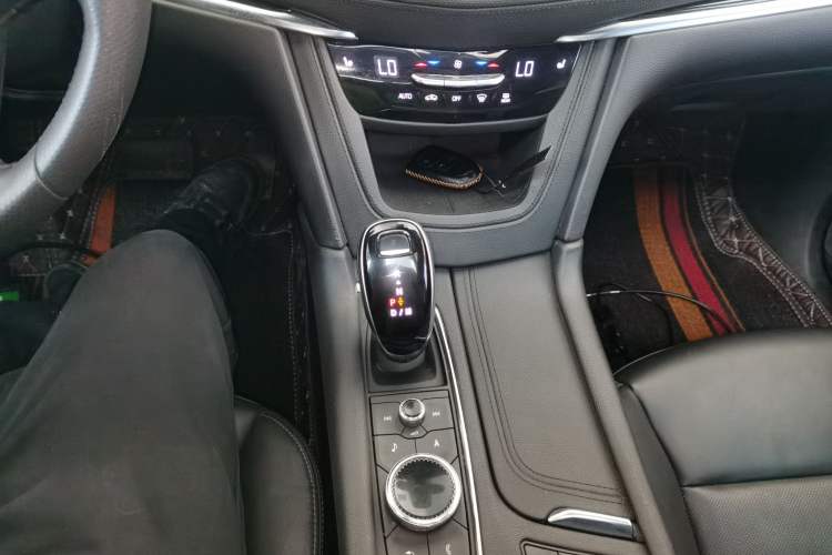 Used Cadillac XT5 2020 28T Luxury Version