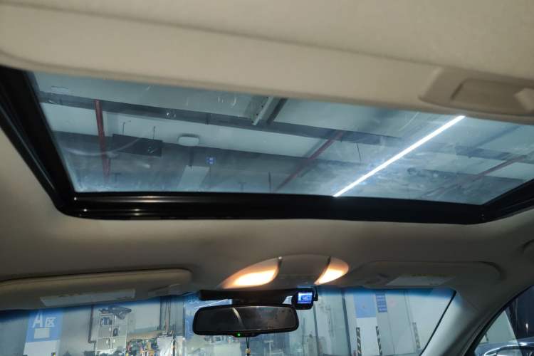 Used Infiniti Q70 2019 Q70L 2.0T Elite Plus Version
