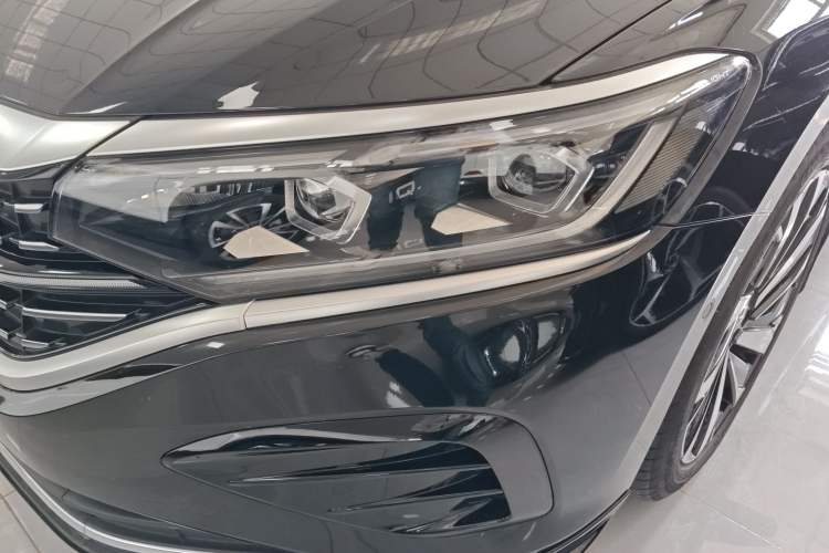 Used Volkswagen Passat 2023 Facelift 330TSI Luxury Edition