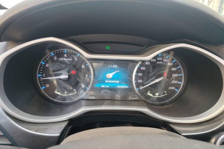 Used Geely Auto Emgrand 2017 Sedan Million Edition 1.5L Manual Upward Connect Version Instrument Cluster