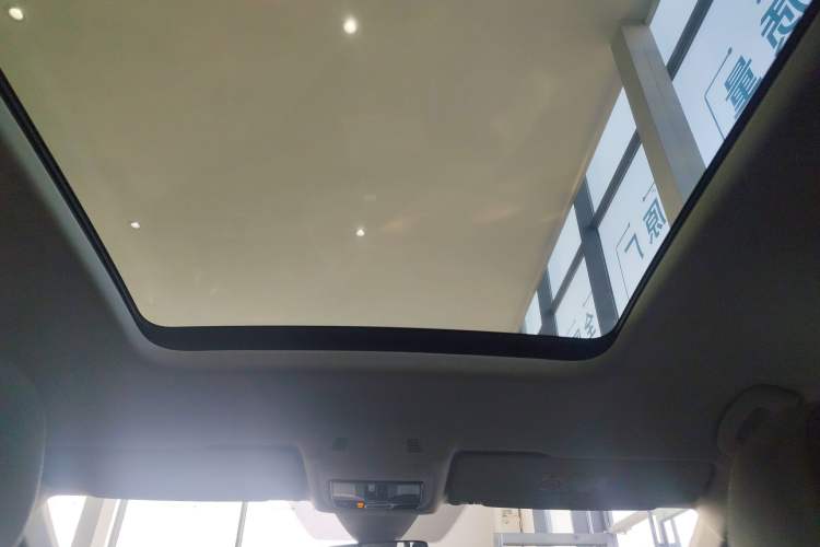 Used Volkswagen Viloran 2024 380TSI Premium Edition