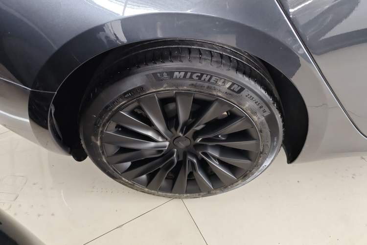 Used Tesla Model 3 2023 Rear-Wheel-Drive Version