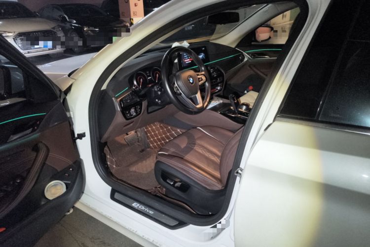 Used BMW 5 Series New Energy 2018 530Le Luxury Package Driver Seat