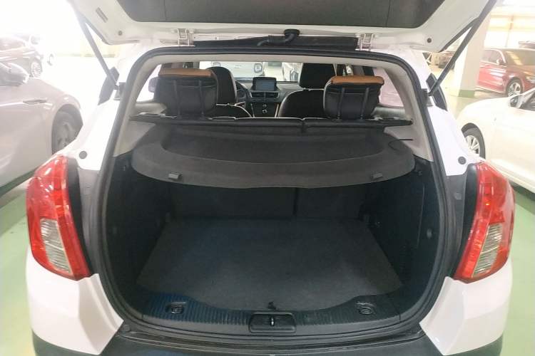 Used Buick Encore 2015 1.4T Automatic Two-Wheel Drive Urban Leading Model Trunk