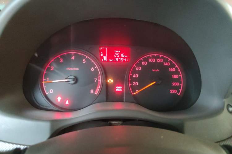 Used Hyundai Verna (older generation) 2010 Sedan 1.4L Manual Comfort GS Instrument Cluster