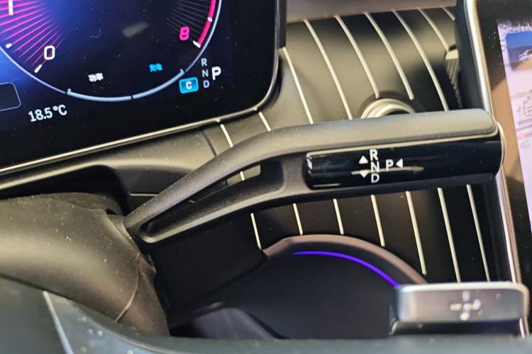 Used Mercedes-Benz C-Class 2024 Facelift C 260 L Night Edition Sport Version
