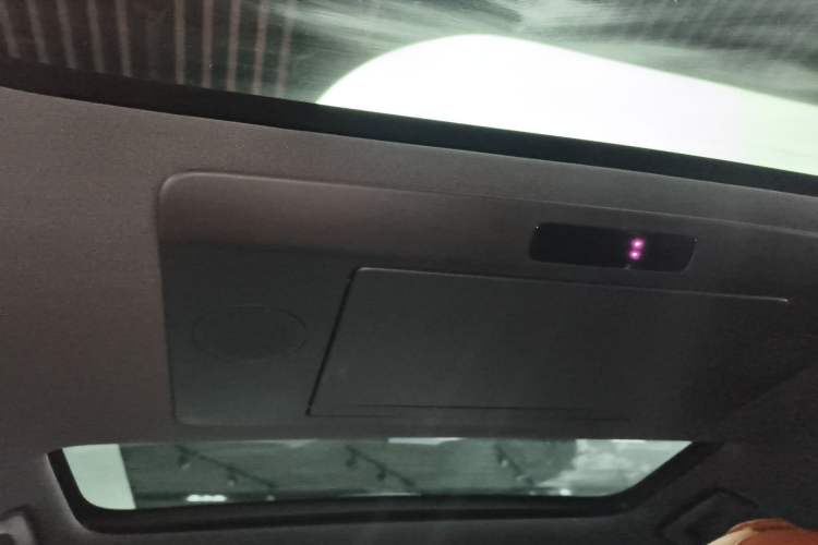 Used Li Auto L7 2023 Max model Headliner