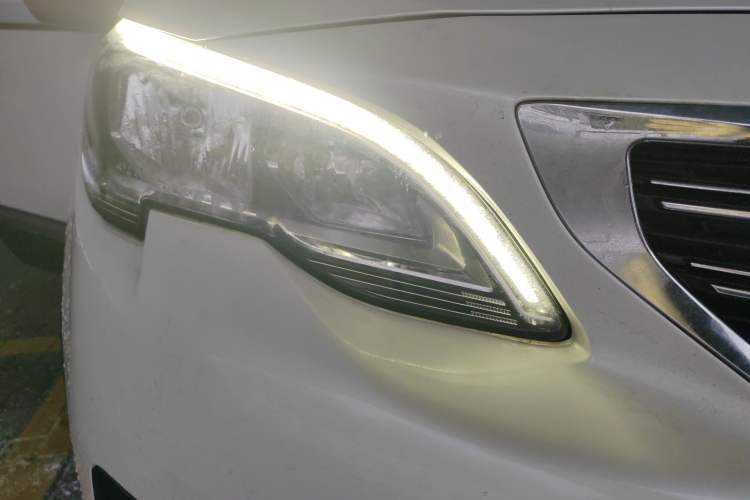 Used Peugeot 5008 2017 380THP 7-Seater Elite Edition
