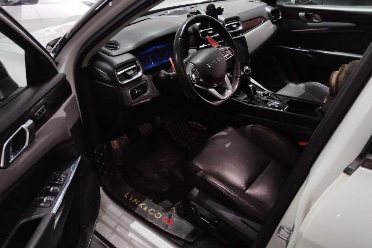 Used Lynk & Co 02 2018 2.0T DCT 4x4 Sport Pro Edition China V Standard
