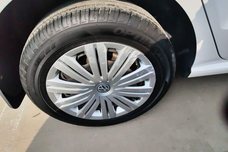 Used Volkswagen Polo 2016 1.6L Automatic Comfort Model