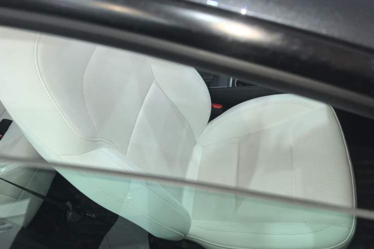 Used Tesla Model 3 2023 Rear-Wheel-Drive Version
