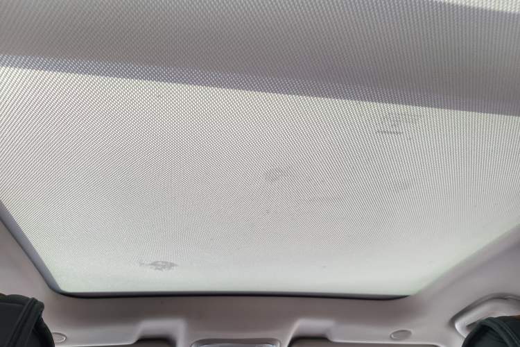 Used Wey VV6 2020 2.0T Four-Wheel Drive Zhiyu+ Headliner