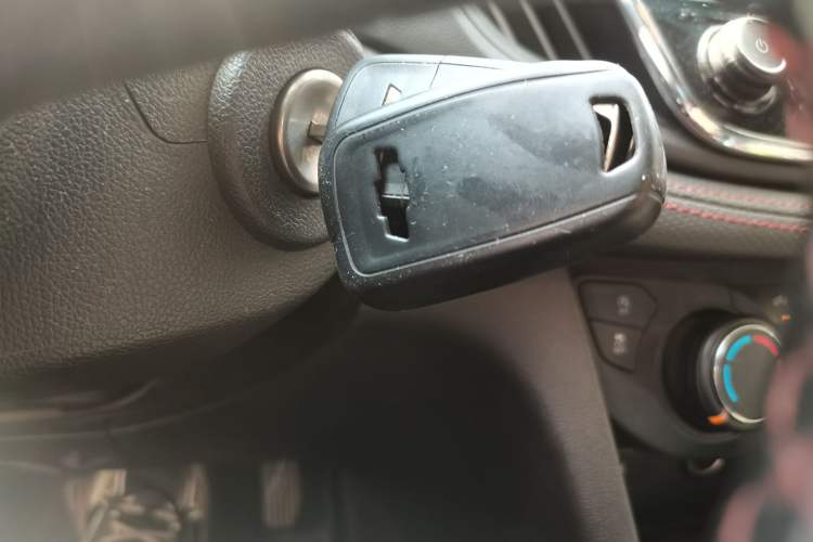 Used Chevrolet Monza 2020 Light Hybrid RS 330T Automatic Comfort Edition
