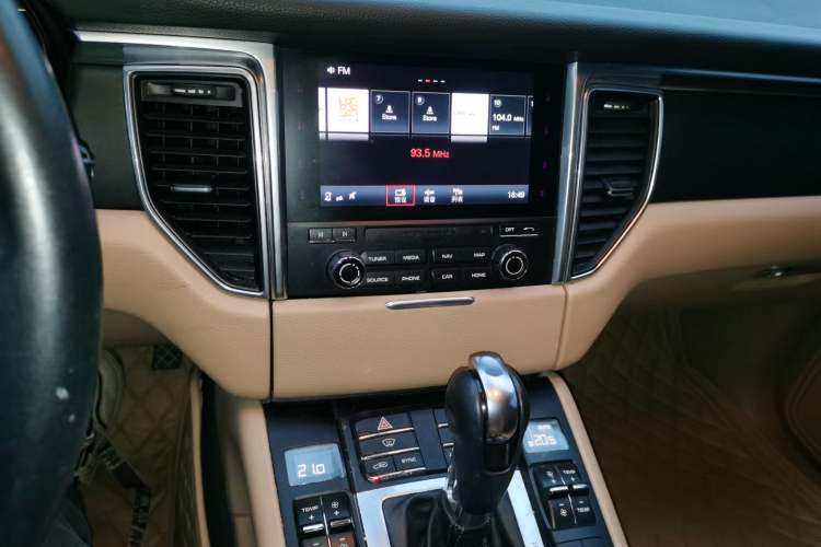 Used Porsche Macan 2017 Macan 2.0T