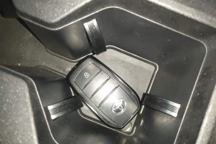 Used Toyota Prado 2024 2.4T All-Terrain TX Version 5 Seats Vehicle Key