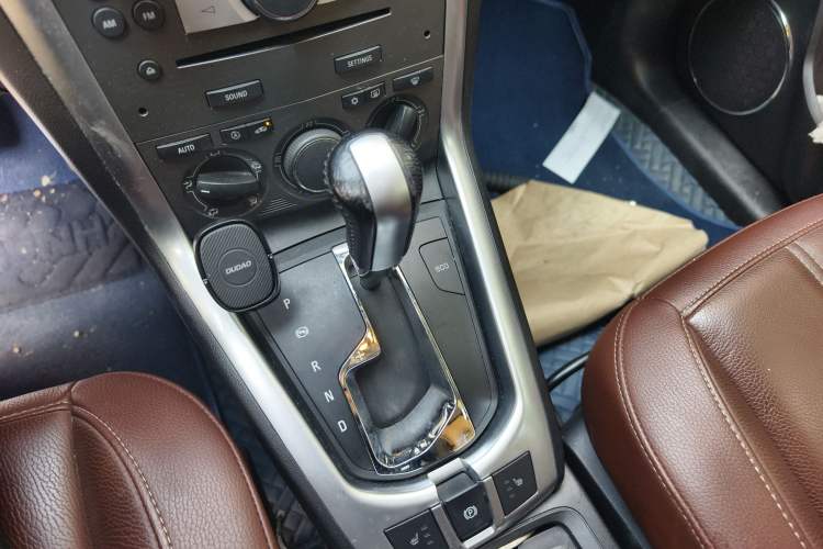 Used Opel Antara 2012 2.4L 4x4 Luxury Edition
