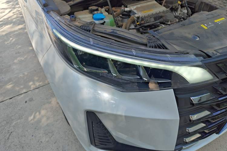 Used GAC Trumpchi M6 2023 PRO 270T DCT Luxury Edition
