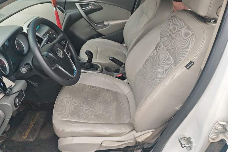 Used Buick GT 2013 XT 1.6L Manual Comfort Edition