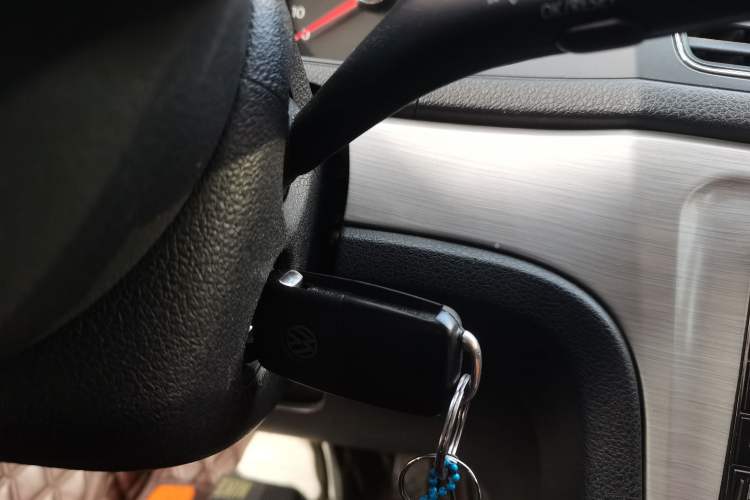 Used Volkswagen Lavida 2013 Restyled Classic 1.6L Automatic Comfort Edition
