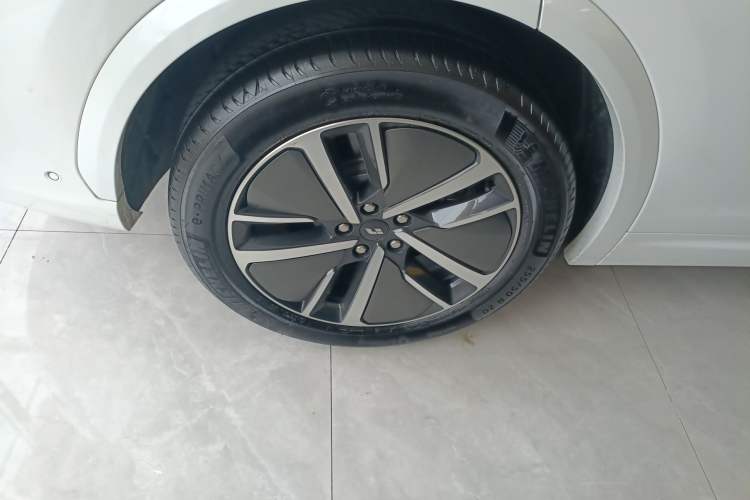 Used Li Auto L7 2024 MAX Model Right Rear Wheel Hub