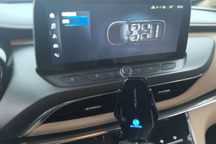 Used Buick GL8 2023 Land Executive Class 652T Smart Luxury Model
