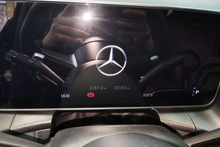 Used Mercedes-Benz GLC 2024 Facelifted GLC 260 L 4MATIC Luxury Version 5 Seats