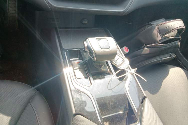 Used Hongqi E-QM5 2023 620km PLUS Gear Lever