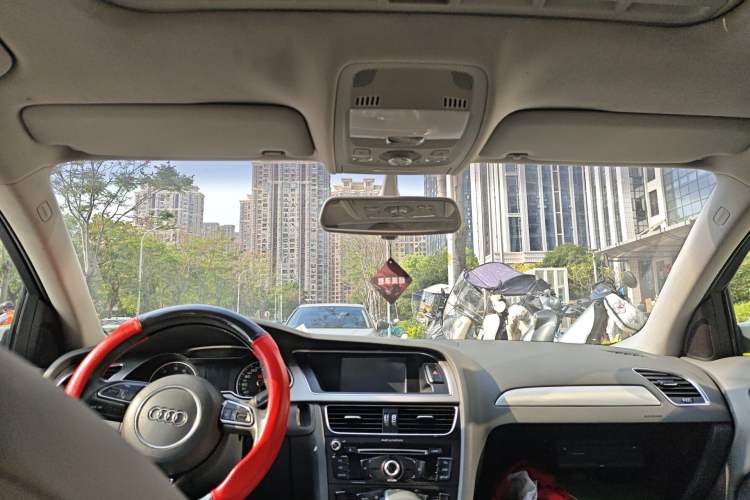 Used Audi A4L 2013 35 TFSI Automatic Standard Model Headliner