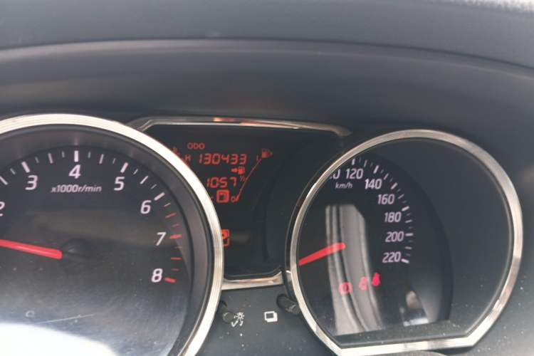 Used Nissan Livina 2013 1.6XE CVT Comfort Edition Odometer Close Up