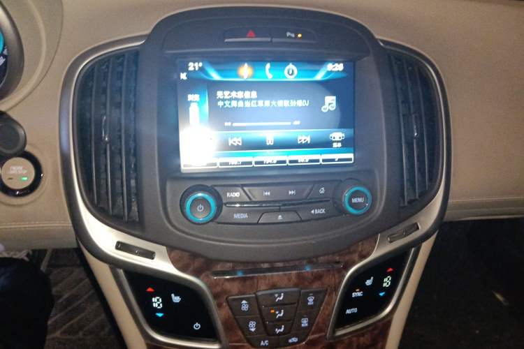 Used Buick LaCrosse 2013 2.4L SIDI Elite Comfort Version
