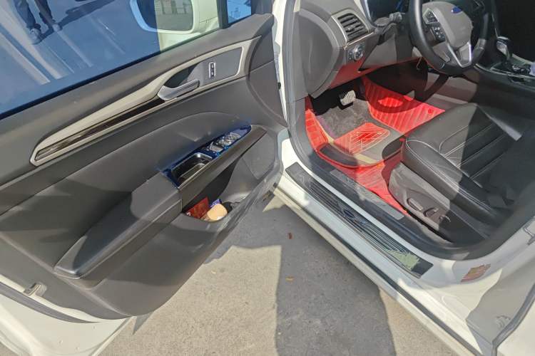 Used Ford Mondeo 2013 2.0L GTDi 200 Fashion Edition
