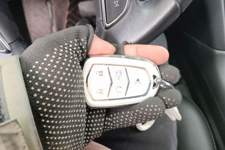 Used Cadillac XT5 2021 28T Luxury Model Vehicle Key